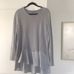 Grey texture top